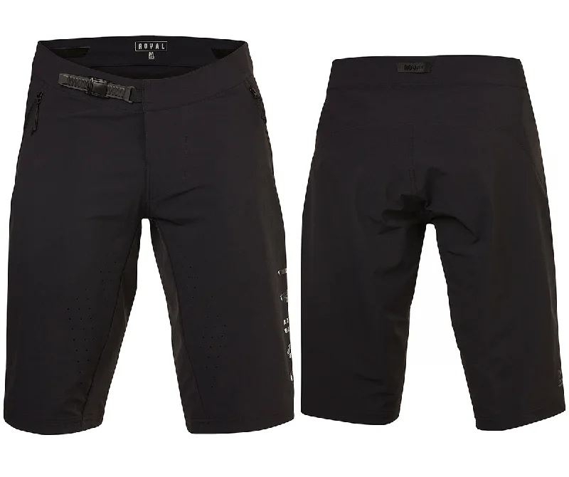 Bicycle riding clothing with ventilation-Royal Quantum MTB Short - Black - 2022