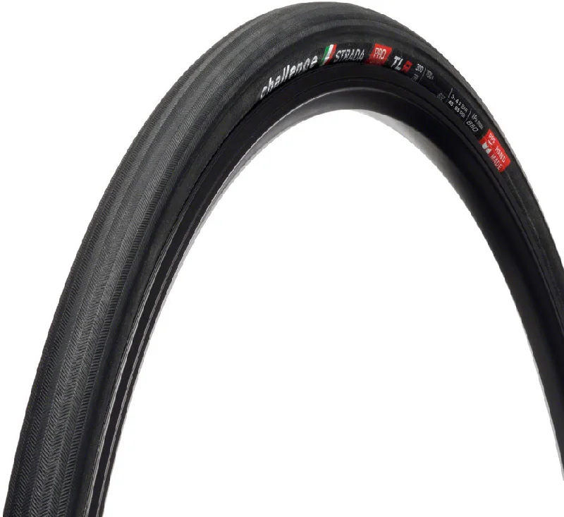 Challenge Strada Pro TLR Road Tire 700x30C Folding Tubeless Ready SmartPlus SuperPoly 300TPI Black