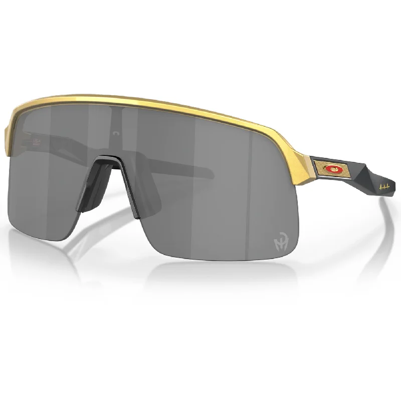 Bicycle riding clothing for urban cycling-Occhiali Oakley Sutro Lite - Olympic Gold Prizm Black