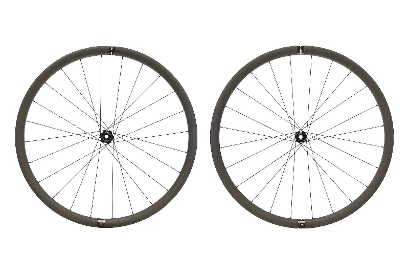 Reserve 32 Carbon Tubeless 700c Wheelset